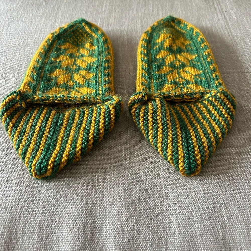 Handmade Crochet Knitted White and Red Slipper Socks Size M/L